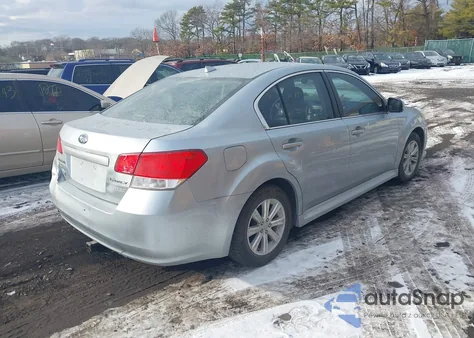 2013 Subaru Legacy 2.5I Limited z USA, uszkodzony, nr VIN 4S3BMBK64D3041326